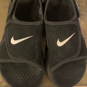 Kids Nike sandals